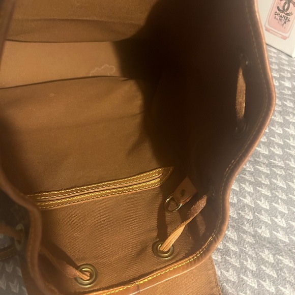 Authentic Louis Vuitton Montsouris Monogram Backpack MM - Picture 7 of 16